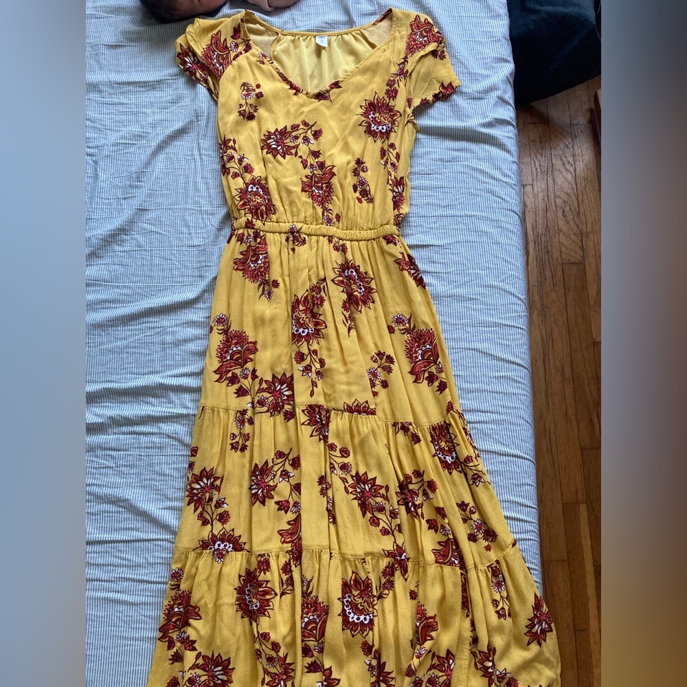 Floral tiered midi dress